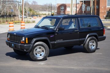 1997 Jeep Cherokee 4WD Sport 2-Door