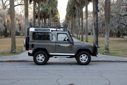 Photo 1 for 1997 Land Rover Defender 90