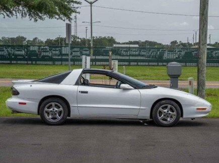 Photo 1 for 1997 Pontiac Firebird