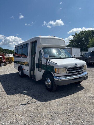 1998 Ford E-350 and Econoline 350 Club Wagon Super