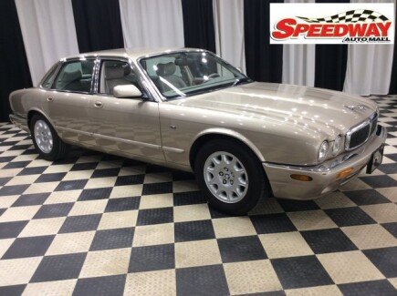 Photo 1 for 1998 Jaguar XJ8