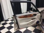 Thumbnail Photo 6 for 1998 Jaguar XJ8