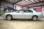 Thumbnail Photo 4 for 1998 Lincoln Town Car