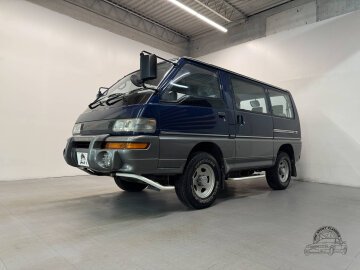 1998 Mitsubishi Delica
