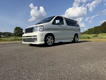 1998 Nissan Elgrand