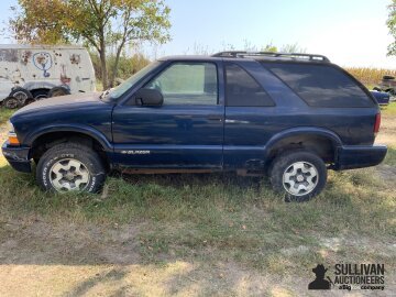 1999 Chevrolet Blazer 4WD 2-Door