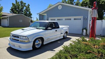 1999 Chevrolet S10 Pickup 2WD Extended Cab