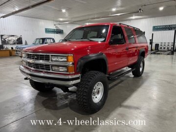 1999 Chevrolet Suburban 4WD 2500
