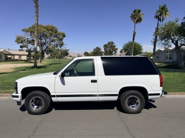 1999 Chevrolet Tahoe 2WD 2-Door