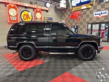 1999 Chevrolet Tahoe 4WD 2-Door