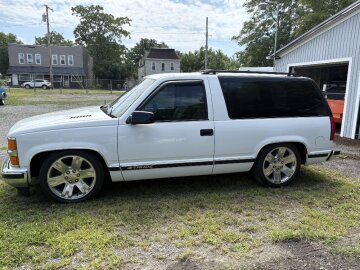 1999 Chevrolet Tahoe 2WD 2-Door