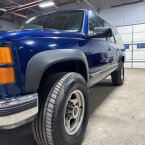 Thumbnail Photo 5 for 1999 GMC Suburban