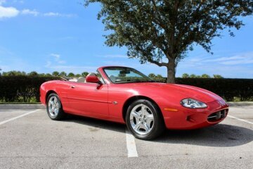 1999 Jaguar XK8