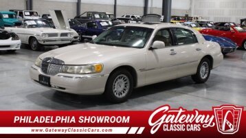 1999 Lincoln Town Car Cartier