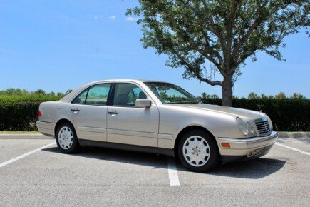 Photo 1 for 1999 Mercedes-Benz E300