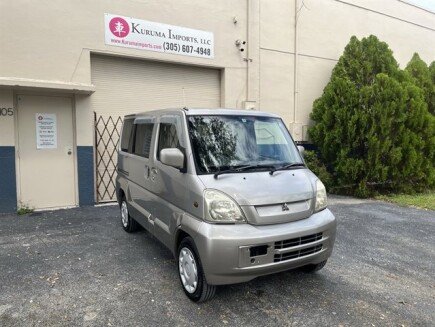 Photo 1 for 1999 Mitsubishi TownBox