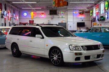 1999 Nissan Stagea