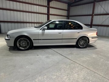 2000 BMW M5