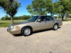 Thumbnail Photo 1 for 2000 Ford Crown Victoria