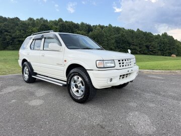 2000 Isuzu Rodeo 2WD S