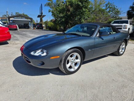 Photo 1 for 2000 Jaguar XK8