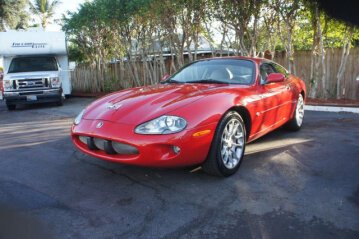 2000 Jaguar XKR Coupe