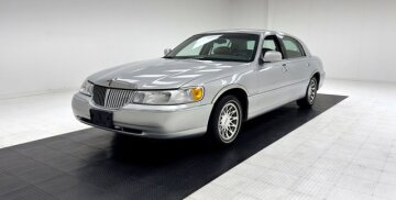 2000 Lincoln Town Car