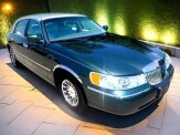 2000 Lincoln Town Car Signature