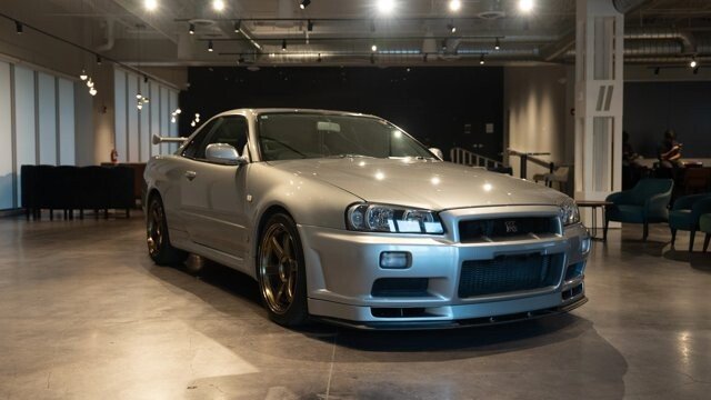 2000 Nissan Skyline