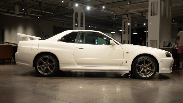 2000 Nissan Skyline GT-R