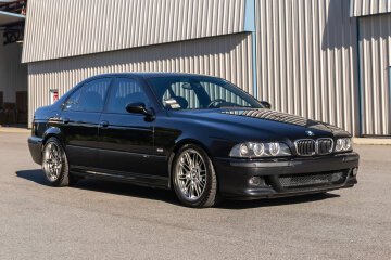 2001 BMW M5
