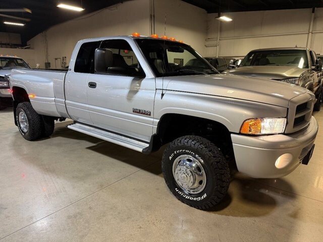 2001 Dodge Ram 3500 Truck