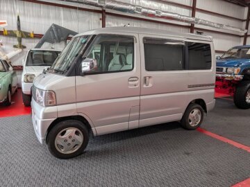 2001 Mitsubishi TownBox