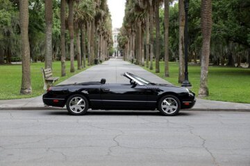 2002 Ford Thunderbird