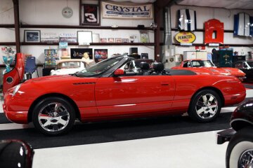 2003 Ford Thunderbird