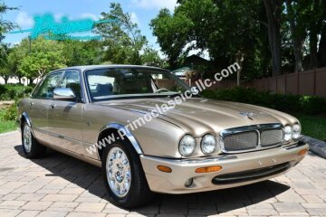 2003 Jaguar XJ8