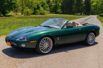 2003 Jaguar XKR