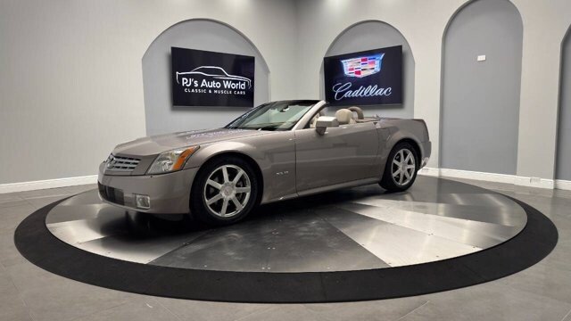 2004 Cadillac XLR
