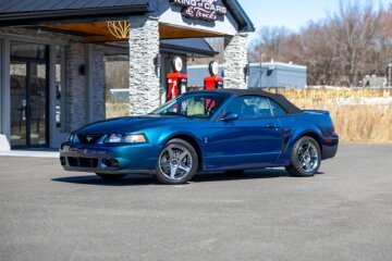 2004 Ford Mustang