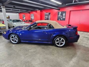 2004 Ford Mustang