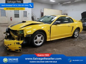 2004 Ford Mustang Coupe