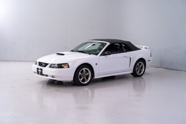 2004 Ford Mustang