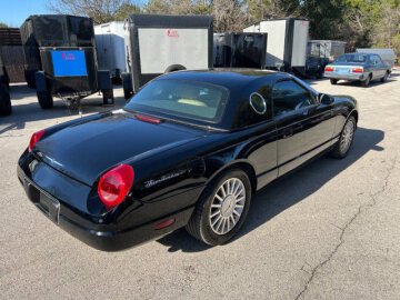 2004 Ford Thunderbird