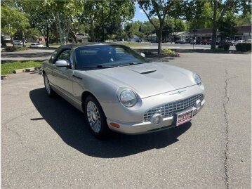 2004 Ford Thunderbird