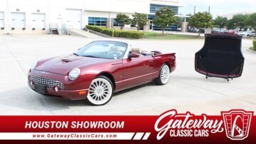 2004 Ford Thunderbird
