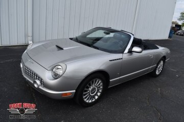 2004 Ford Thunderbird