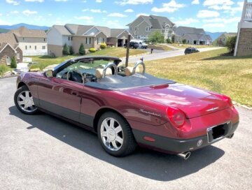 2004 Ford Thunderbird