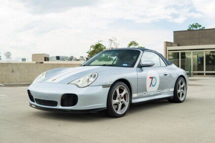 Photo 1 for 2004 Porsche 911