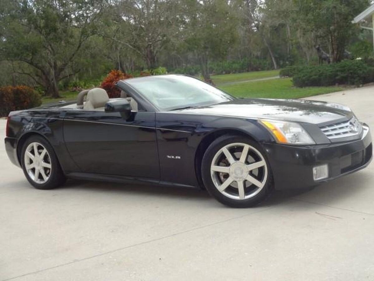 2005 Cadillac XLR