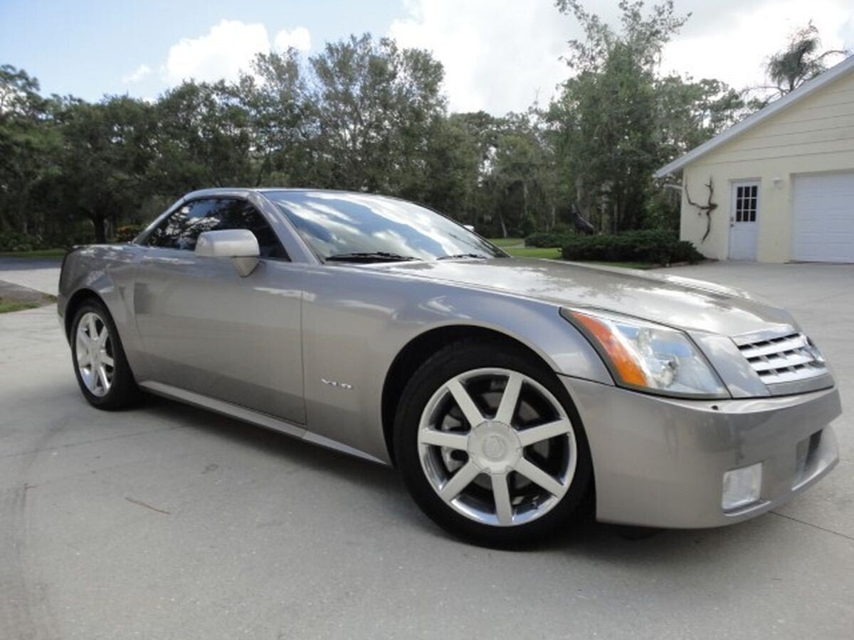2005 Cadillac XLR